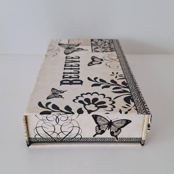 Paula Scaletta "Believe" decorative box - Picture 5 of 10